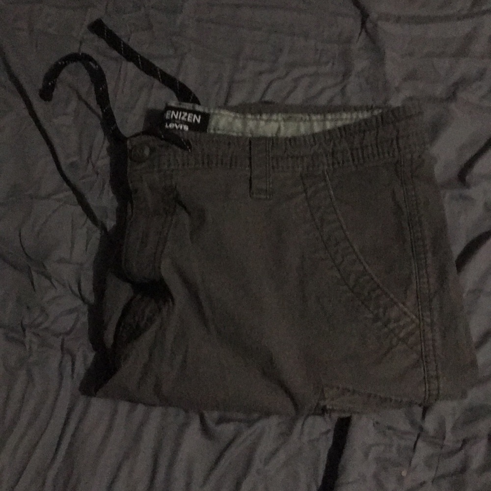 Levi cargo shorts